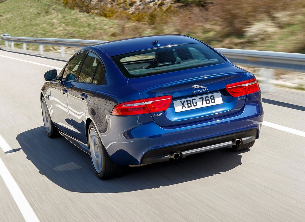 Jaguar XE 2.0 R-Sport จากัวร์ เอ็กซ์อี ปี 2015 : ภาพที่ 4