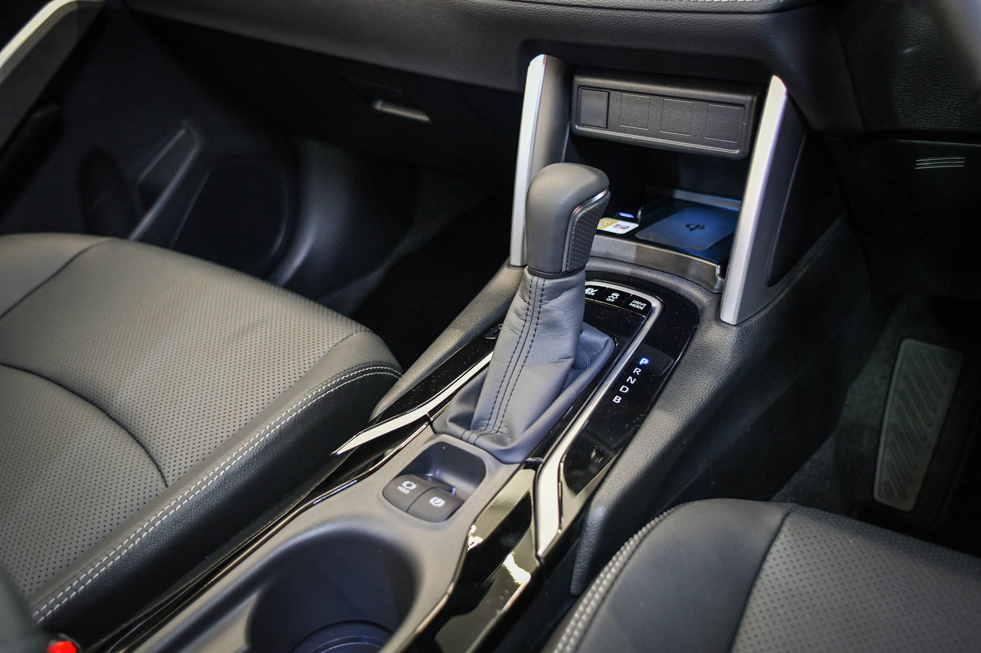 Toyota Corolla Cross HEV GR Sport โตโยต้า ปี 2026 : ภาพที่ 15