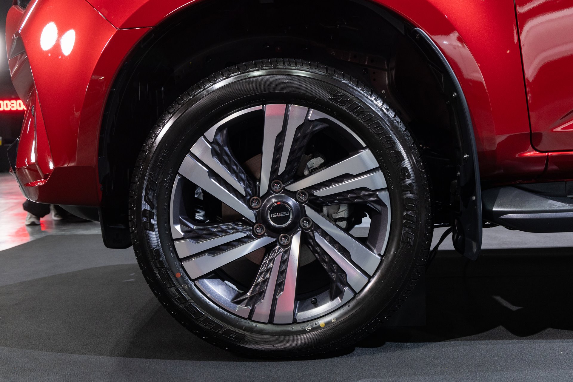 Isuzu MU-X 4x2 2.2 Ultimate A/T อีซูซุ ปี 2024 : ภาพที่ 6