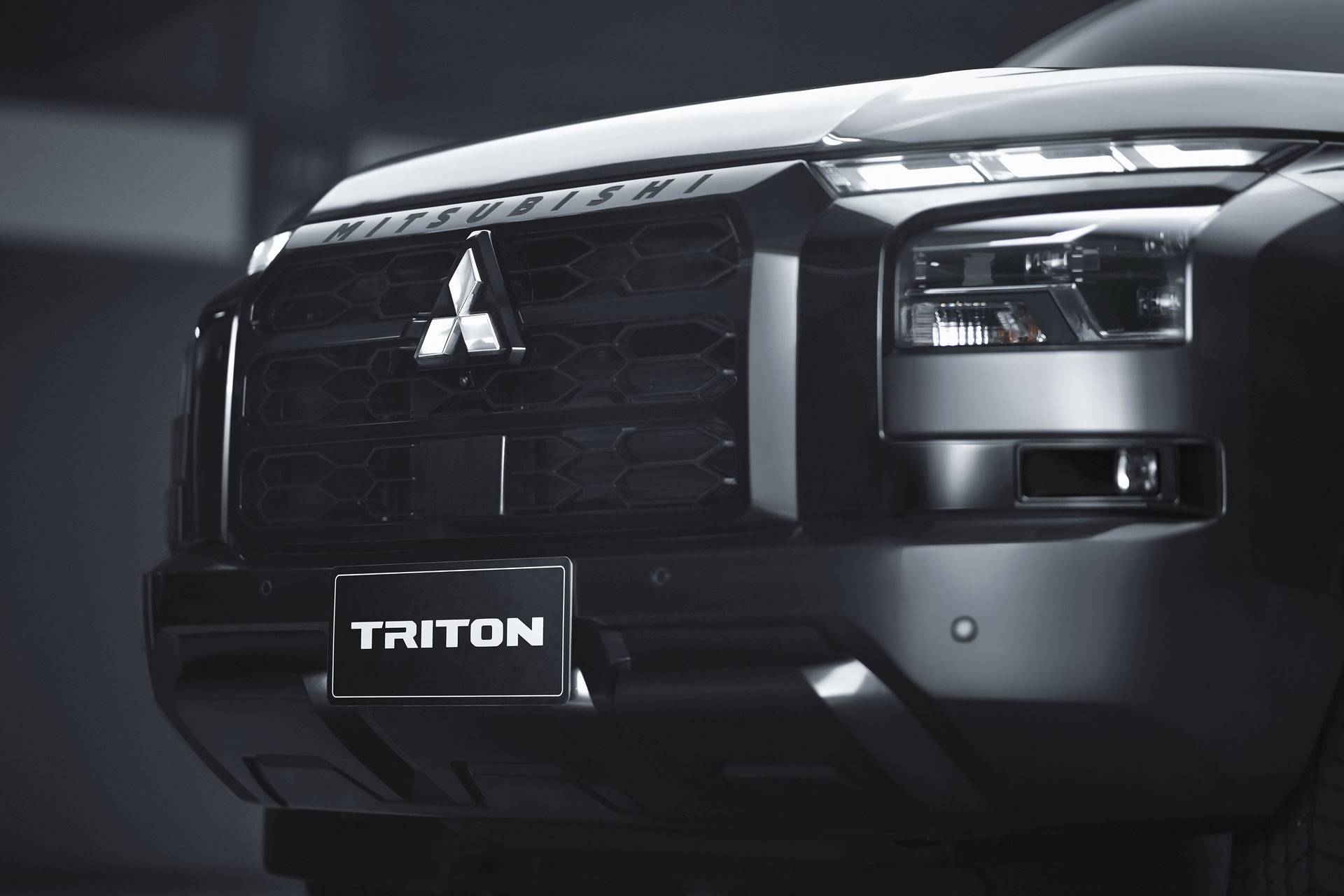Mitsubishi Triton Double Cab Plus 2.4 Ultra AT Black Edition มิตซูบิชิ ไทรทัน ปี 2024 : ภาพที่ 5