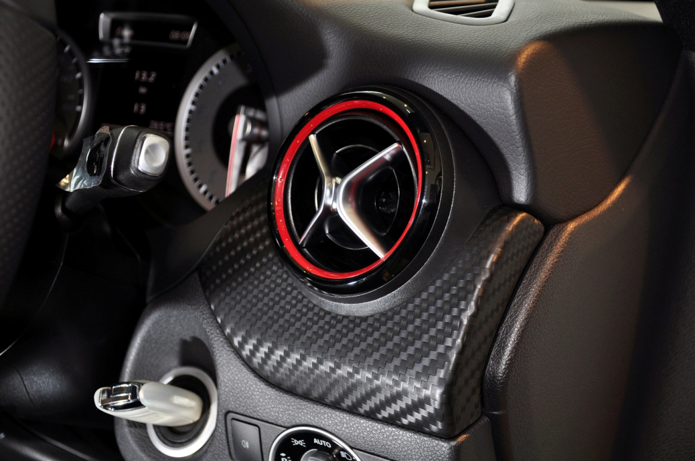 Mercedes-benz A-Class A 250 AMG Sport เมอร์เซเดส-เบนซ์ เอ-คลาส ปี 2012 : ภาพที่ 5