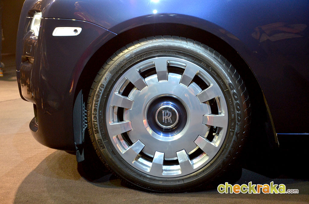 Rolls-Royce Ghost Series II Extended Wheel base โรลส์-รอยซ์ โกสต์ ปี 2014 : ภาพที่ 8