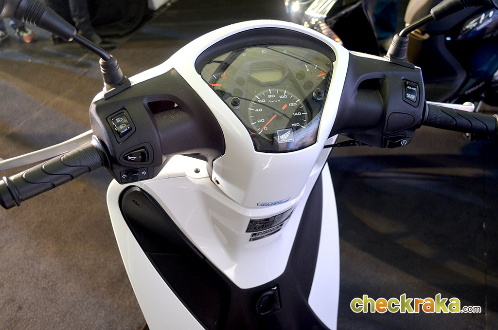Honda Sh150i Standard ฮอนด้า เอสเฮช150ไอ ปี 2013 : ภาพที่ 9