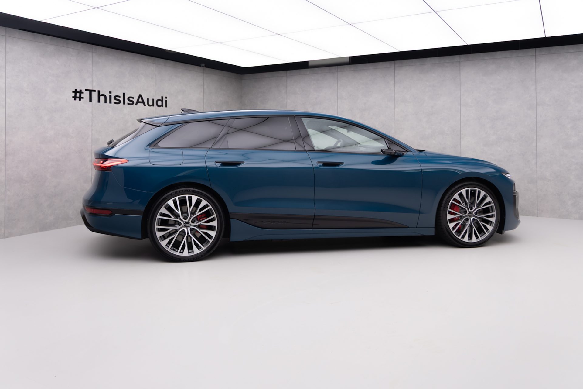 Audi S6 Avant e-tron quattro อาวดี้ ปี 2025 : ภาพที่ 2