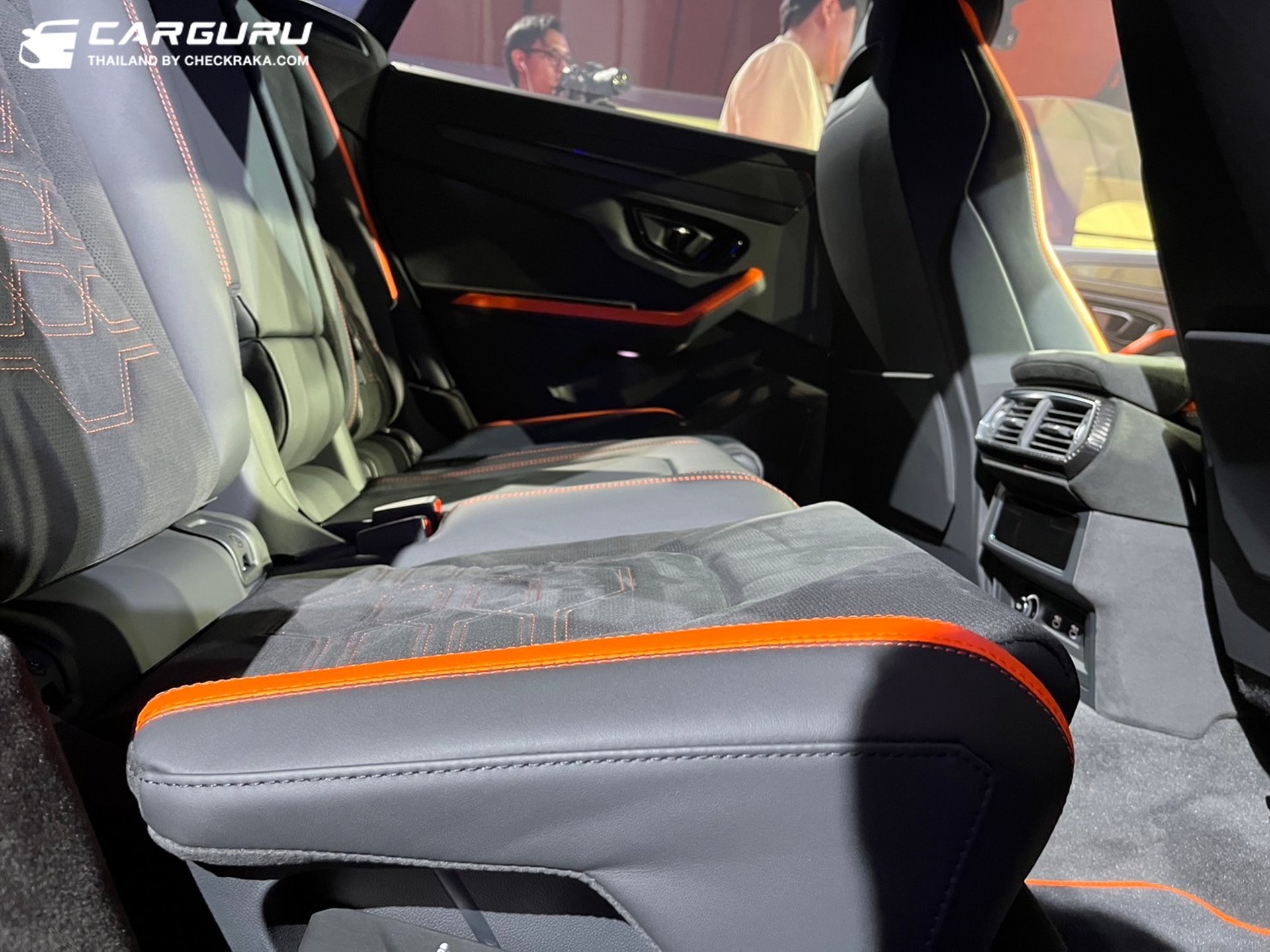 Lamborghini Urus SE ลัมโบร์กินี ปี 2024 : ภาพที่ 13