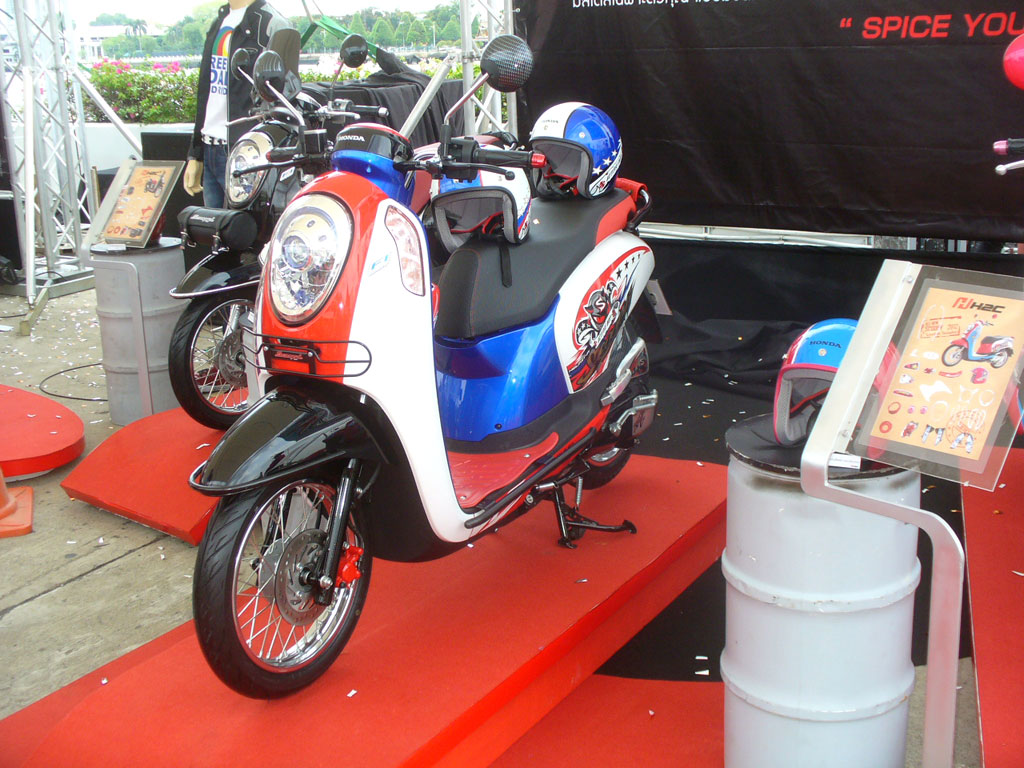 Honda Scoopy i Active Boy 2012 ACF110SFC (2TH) ฮอนด้า สกู้ปปี้ไอ ปี 2012 : ภาพที่ 8