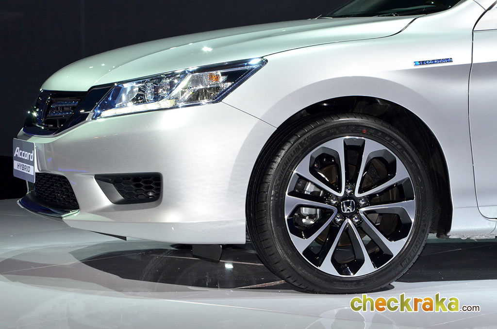 Honda Accord Hybrid 2.0 ฮอนด้า แอคคอร์ด ไฮบริด ปี 2014 : ภาพที่ 12