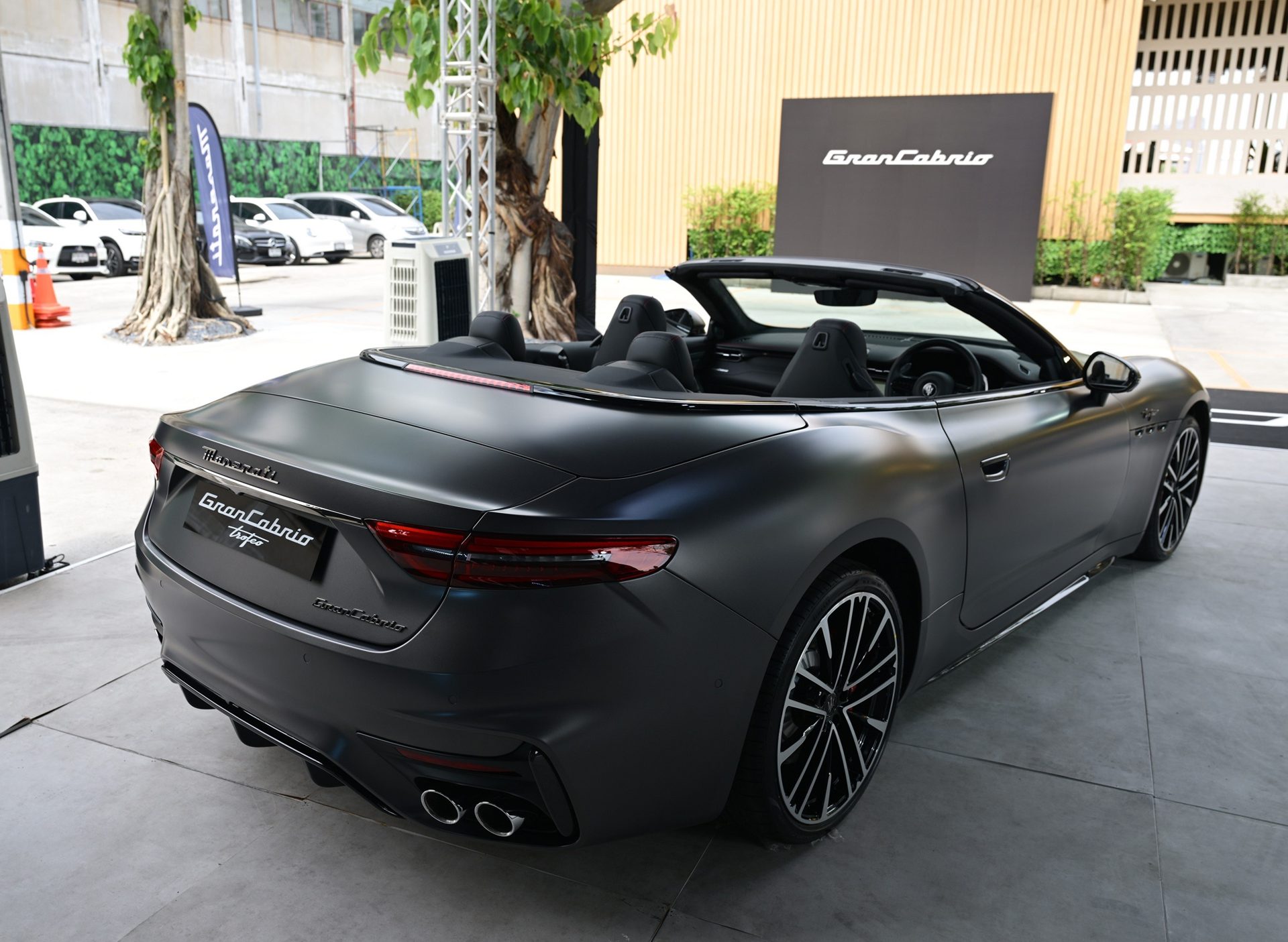 Maserati GranCabrio Trofeo มาเซราติ แกรนด์คาบริโอ ปี 2025 : ภาพที่ 3