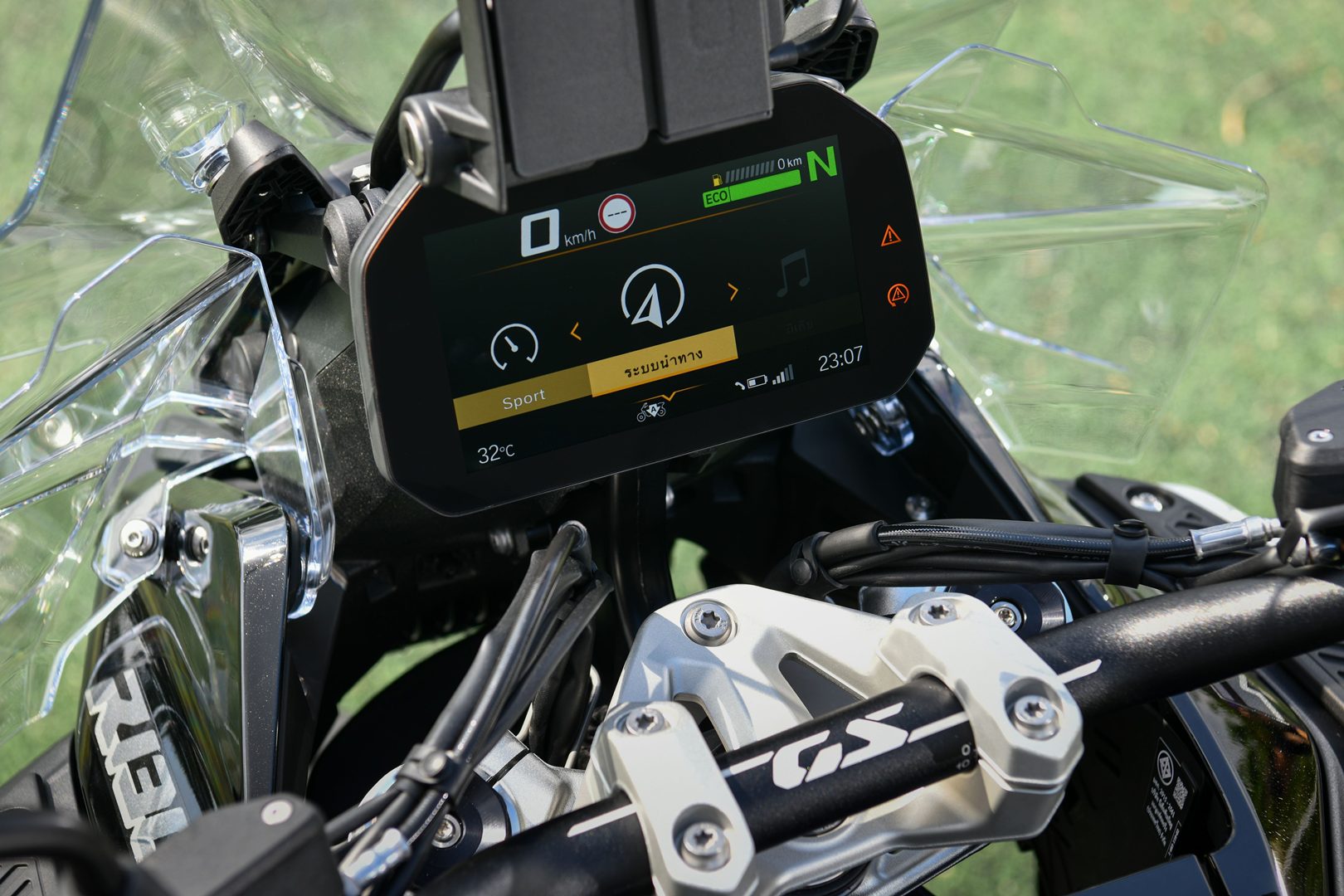 BMW R 1300 GS Adventure Triple Black บีเอ็มดับเบิลยู อาร์ ปี 2025 : ภาพที่ 6