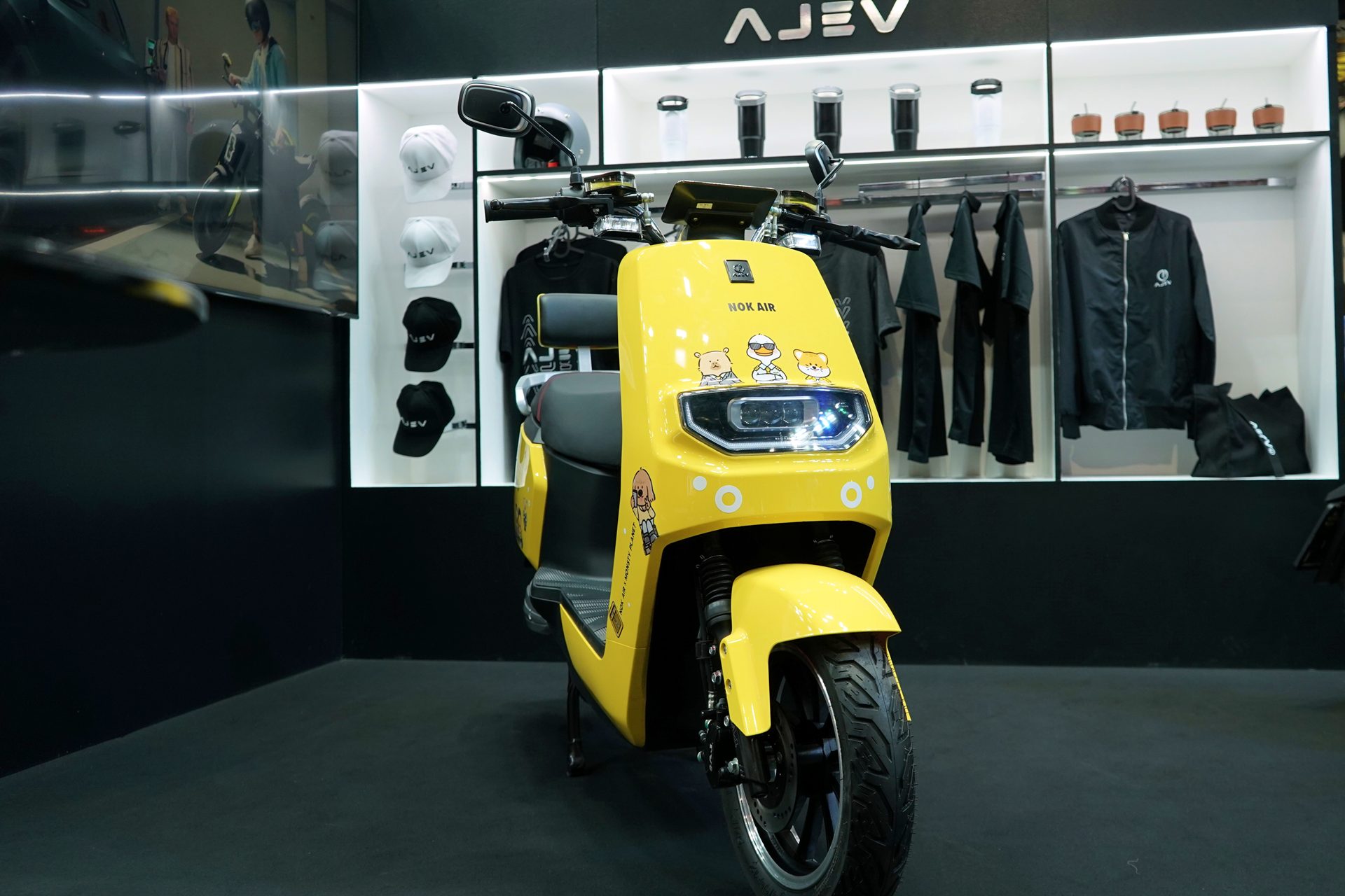 AJ EV BIKE C-Lion Nokair x Monsty Planet เอเจ อีวี ไบค์ ปี 2024 : ภาพที่ 1