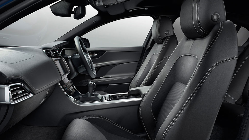 Jaguar XE 2.0 R-Sport จากัวร์ เอ็กซ์อี ปี 2015 : ภาพที่ 5