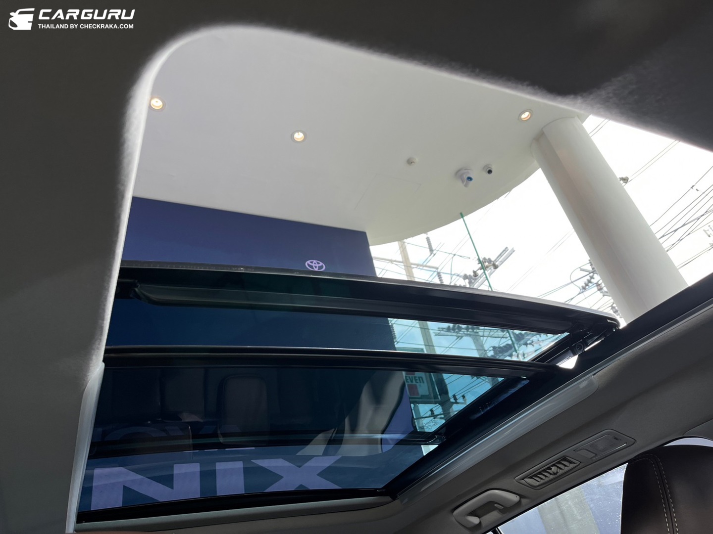 Toyota Innova Zenix 2.0 HEV Premium โตโยต้า อินโนว่า ปี 2023 : ภาพที่ 5