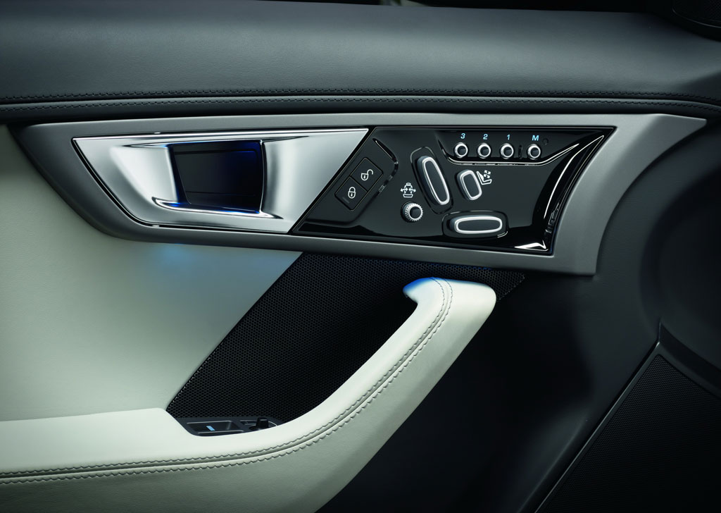 Jaguar F-Type S Convertible จากัวร์ ปี 2013 : ภาพที่ 11