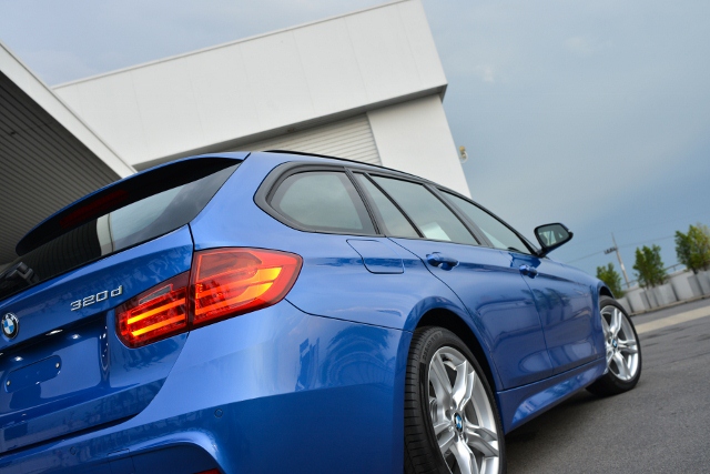 BMW Series 3 320d Touring M Sport บีเอ็มดับเบิลยู ซีรีส์3 ปี 2012 : ภาพที่ 2