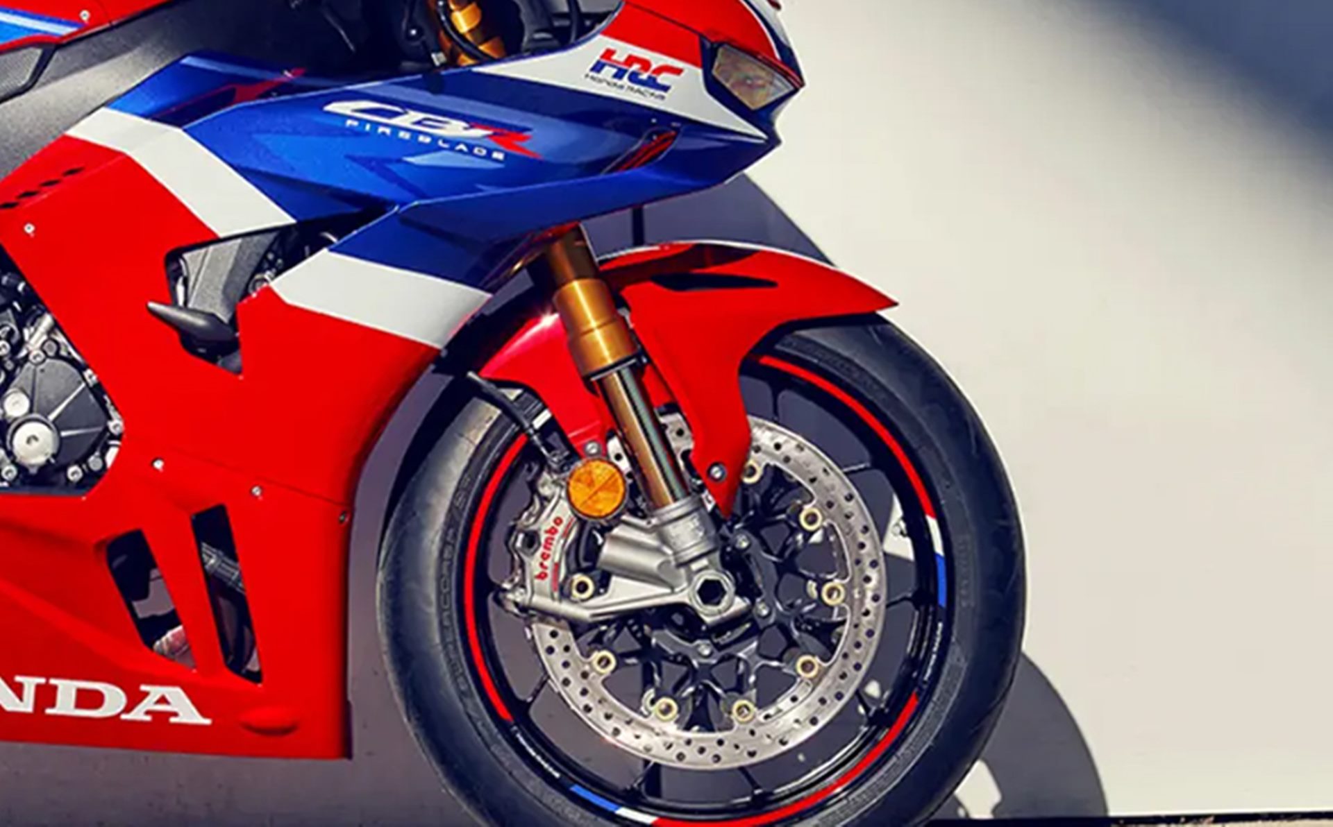Honda CBR 1000RR-R Fireblade SP ฮอนด้า ซีบีอาร์ ปี 2024 : ภาพที่ 4