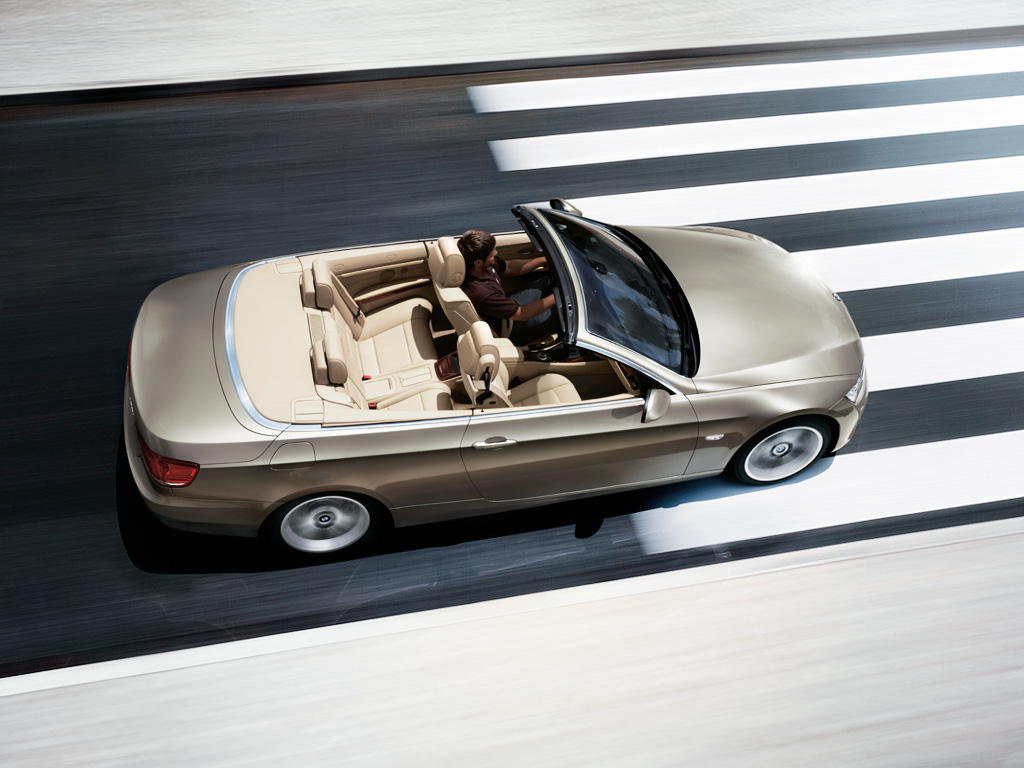 BMW Series 3 325i Convertible บีเอ็มดับเบิลยู ซีรีส์3 ปี 2010 : ภาพที่ 2