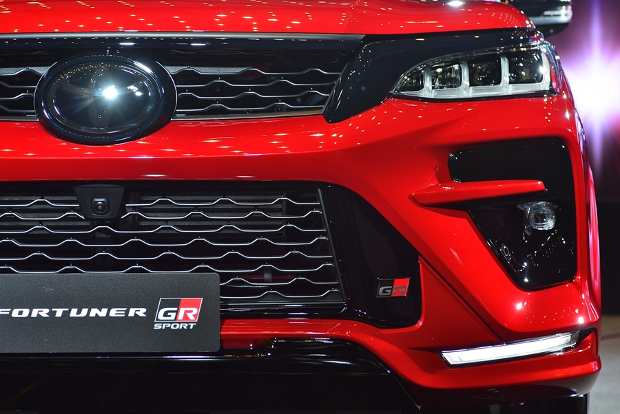 Toyota Fortuner 2.8 GR Sport 4WD โตโยต้า ฟอร์จูนเนอร์ ปี 2022 : ภาพที่ 7
