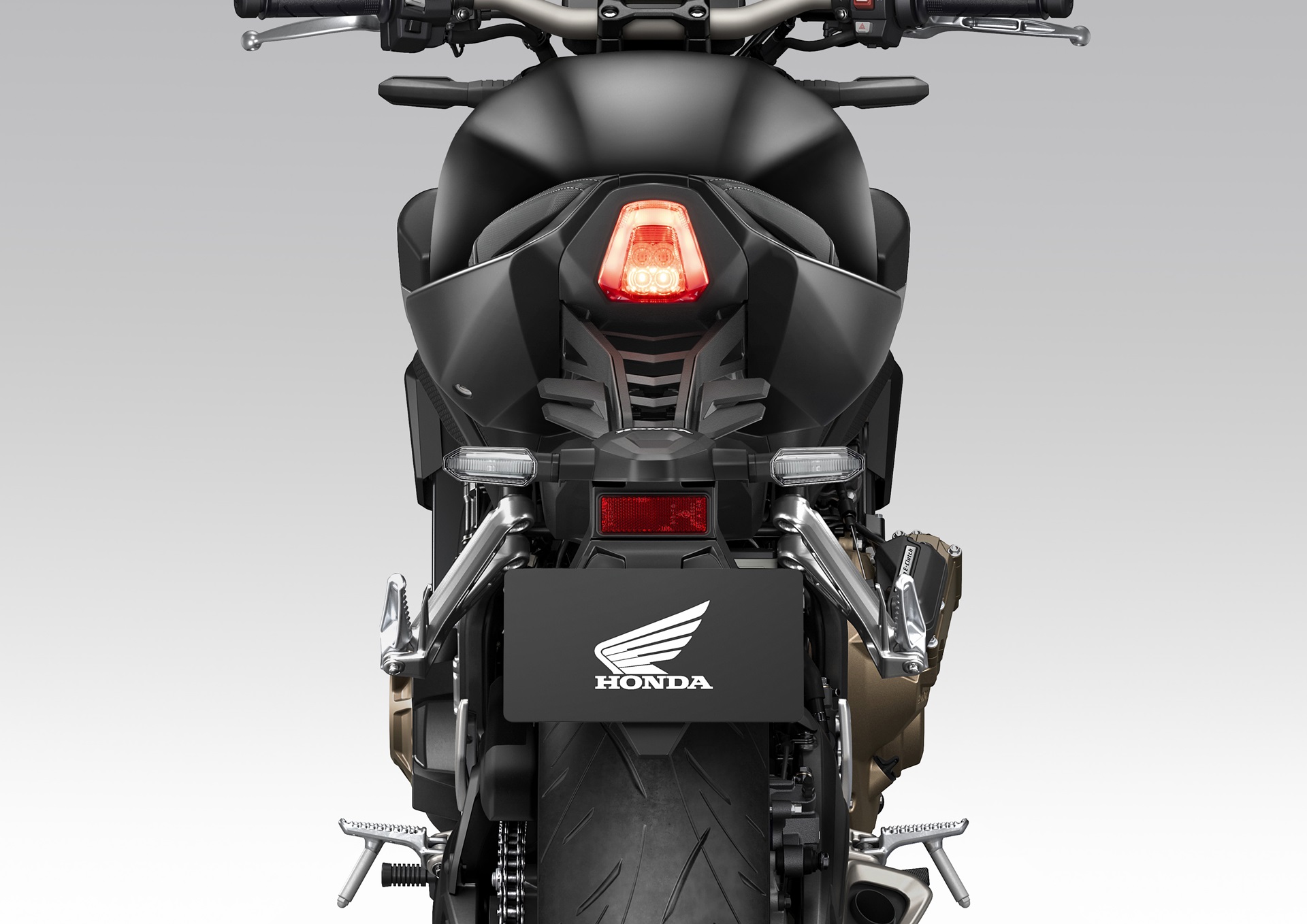 Honda CB 650R Standard ฮอนด้า ปี 2023 : ภาพที่ 6