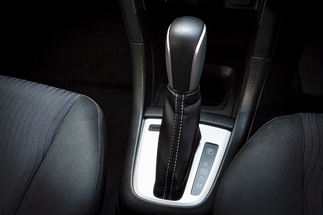 Suzuki Swift GLX RX-II CVT ซูซูกิ สวิฟท์ ปี 2017 : ภาพที่ 13