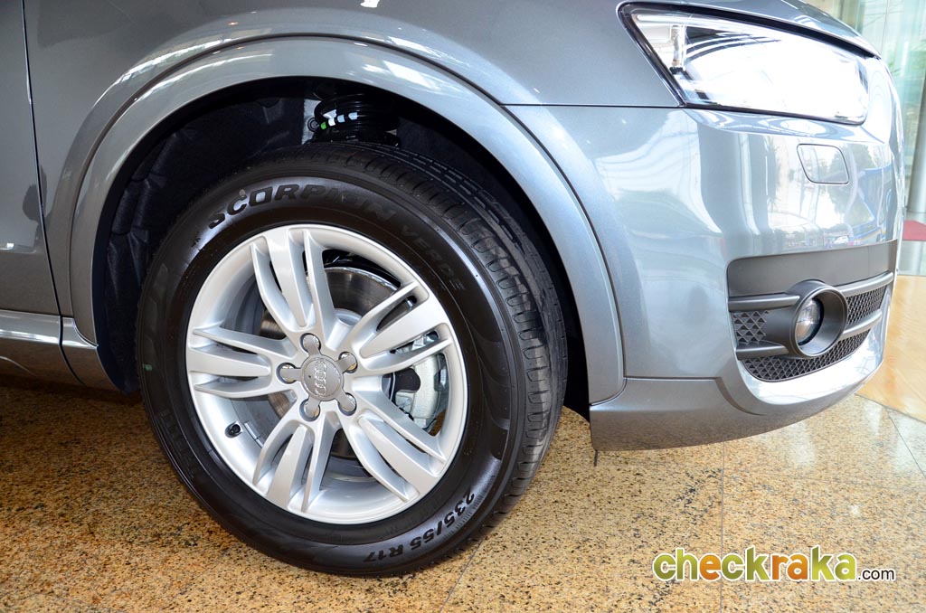 Audi Q3 2.0 TFSI quattro อาวดี้ คิว3 ปี 2012 : ภาพที่ 7