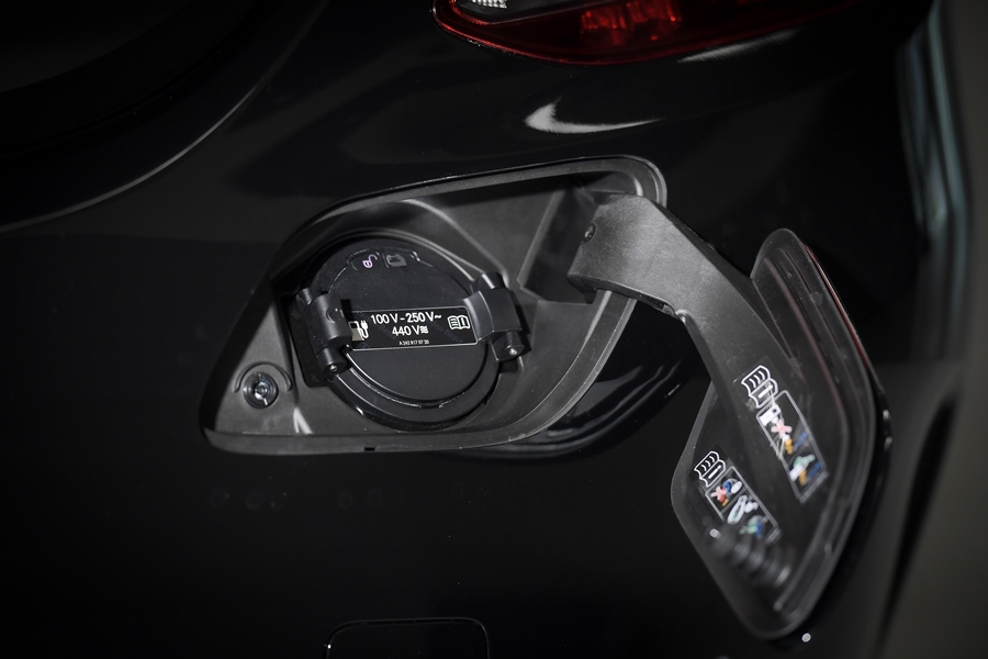 Mercedes-benz C-Class C 300 e Avantgarde เมอร์เซเดส-เบนซ์ ซี-คลาส ปี 2020 : ภาพที่ 4