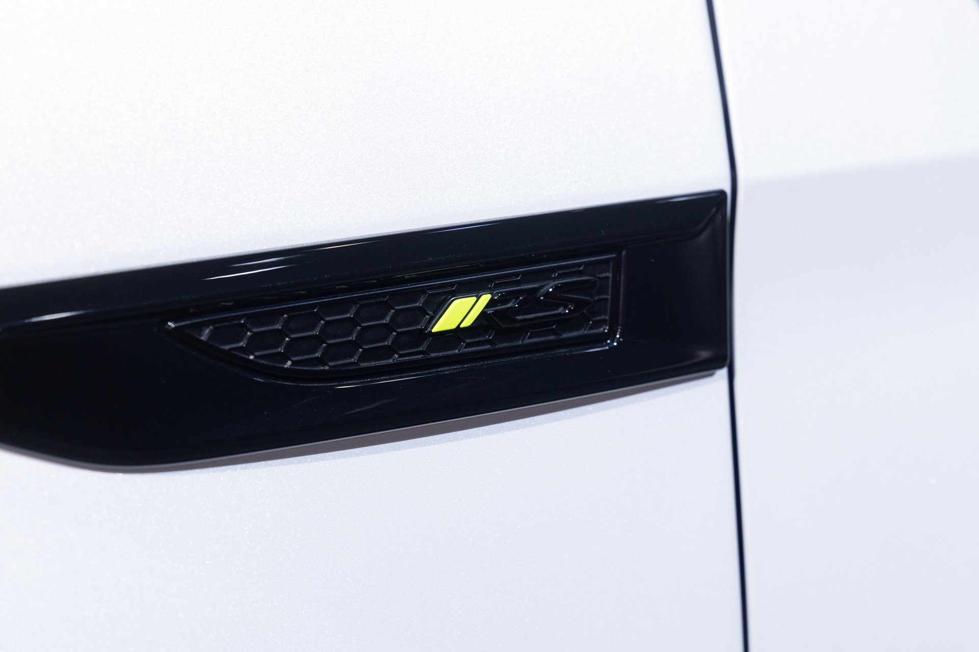 Isuzu MU-X 4x2 3.0 RS A/T อีซูซุ ปี 2024 : ภาพที่ 4