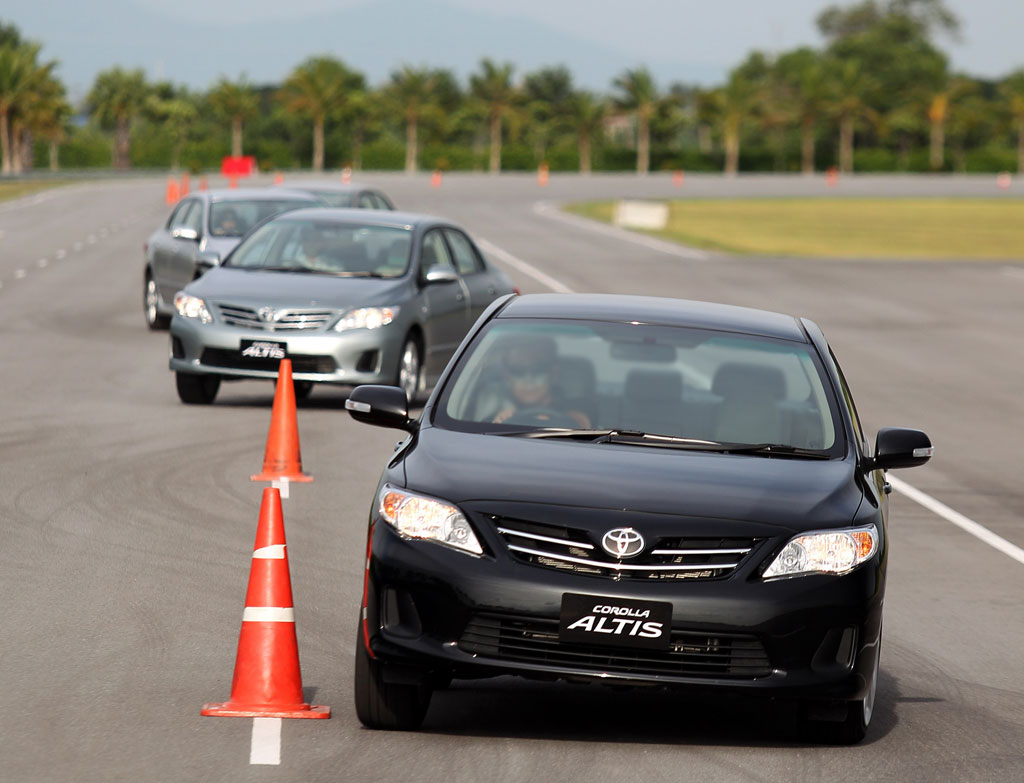 Toyota Altis (Corolla) 1.6 G A/T โตโยต้า อัลติส(โคโรลล่า) ปี 2010 : ภาพที่ 13