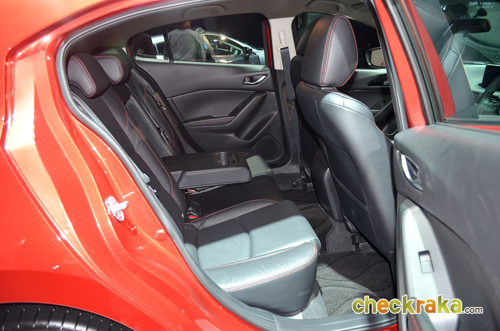 Mazda 3 2.0 Sports Hatchback S มาสด้า ปี 2014 : ภาพที่ 18