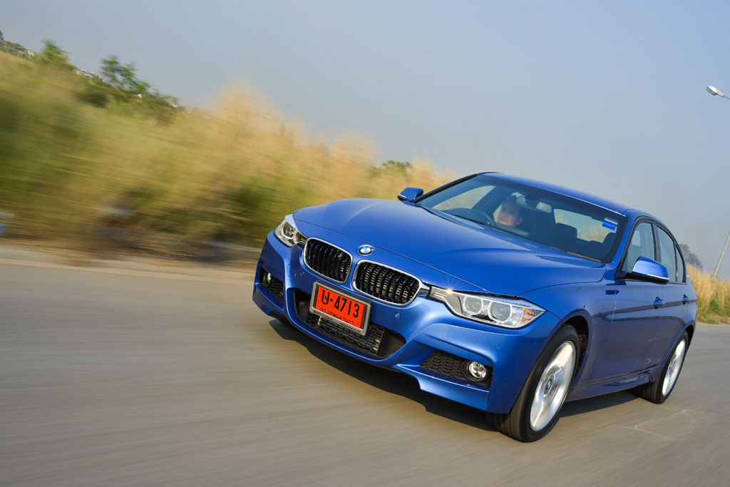 BMW Series 3 ActiveHybrid 3 M Sport บีเอ็มดับเบิลยู ซีรีส์3 ปี 2013 : ภาพที่ 4