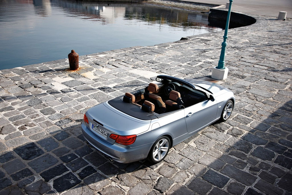 BMW Series 3 325i Convertible บีเอ็มดับเบิลยู ซีรีส์3 ปี 2010 : ภาพที่ 5