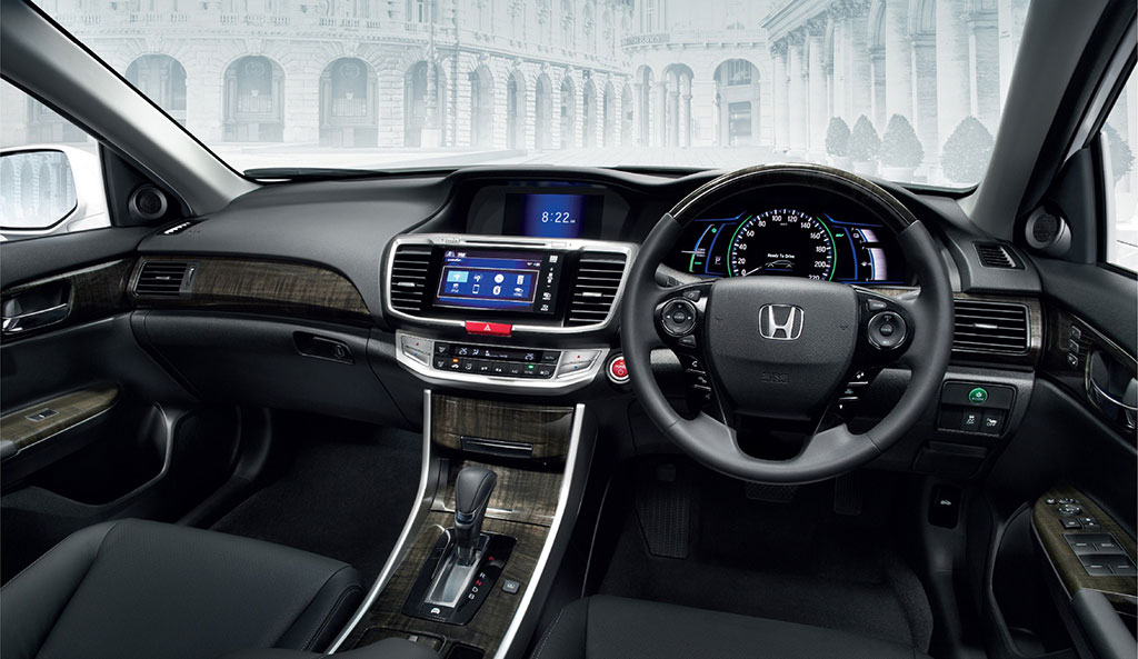 Honda Accord Hybrid 2.0 ฮอนด้า แอคคอร์ด ไฮบริด ปี 2014 : ภาพที่ 6