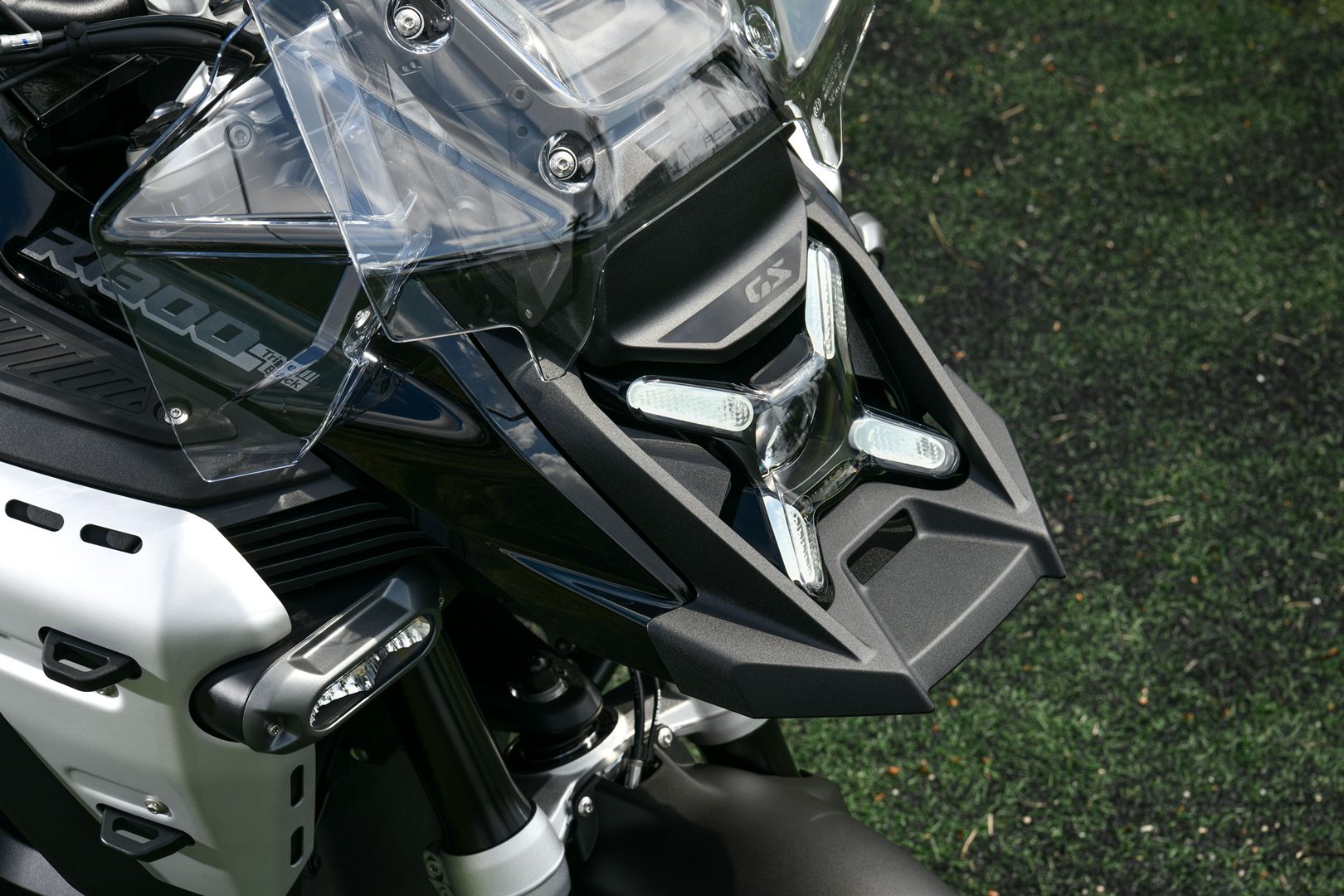 BMW R 1300 GS Adventure Triple Black บีเอ็มดับเบิลยู อาร์ ปี 2025 : ภาพที่ 10