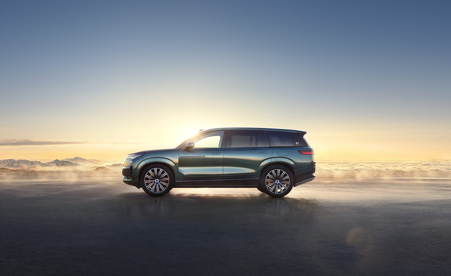 Denza n9-dm-i Standard เดนซ่า ปี 2025 : ภาพที่ 1