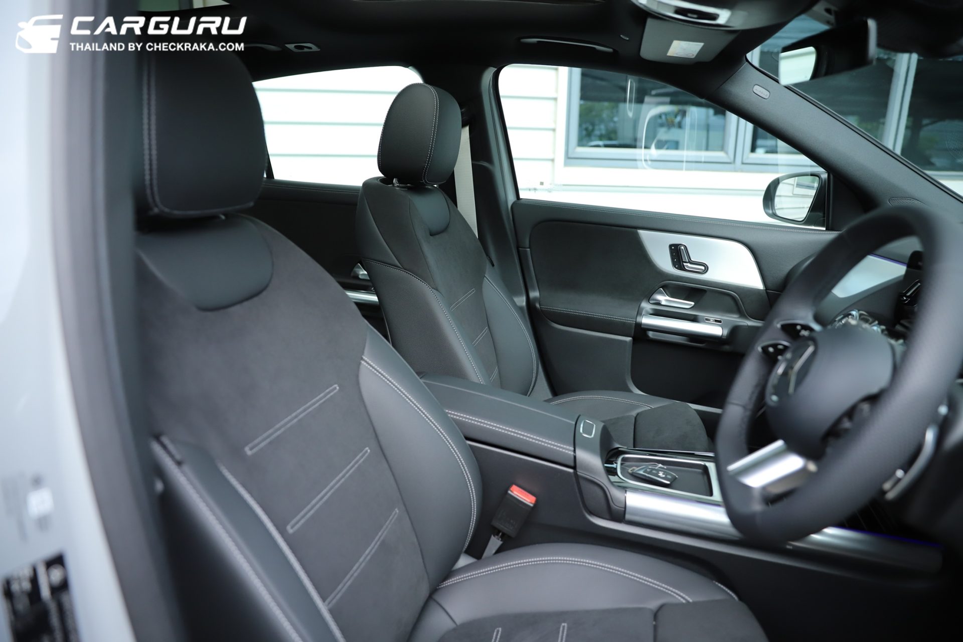 Mercedes-benz GLA-Class GLA 200 Night Edition เมอร์เซเดส-เบนซ์ จีแอลเอ-คลาส ปี 2025 : ภาพที่ 11