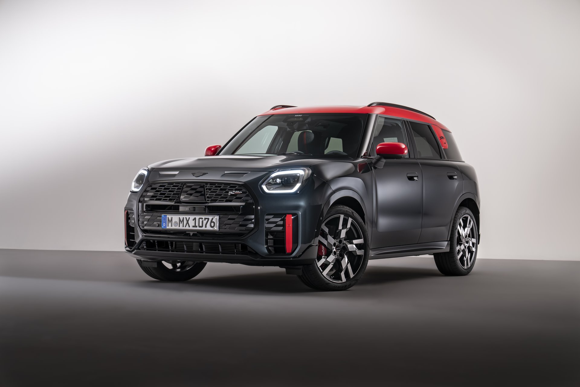 Mini John Cooper Works Countryman ALL4 มินิ จอห์น คูเปอร์ เวิร์กส์ ปี 2024 : ภาพที่ 1