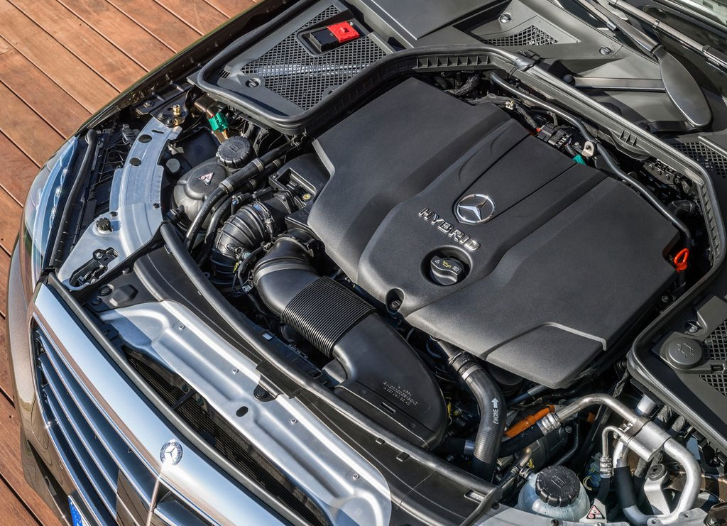 Mercedes-benz C-Class C 300 BlueTEC Hybrid Estate AMG Dynamic เมอร์เซเดส-เบนซ์ ซี-คลาส ปี 2014 : ภาพที่ 8