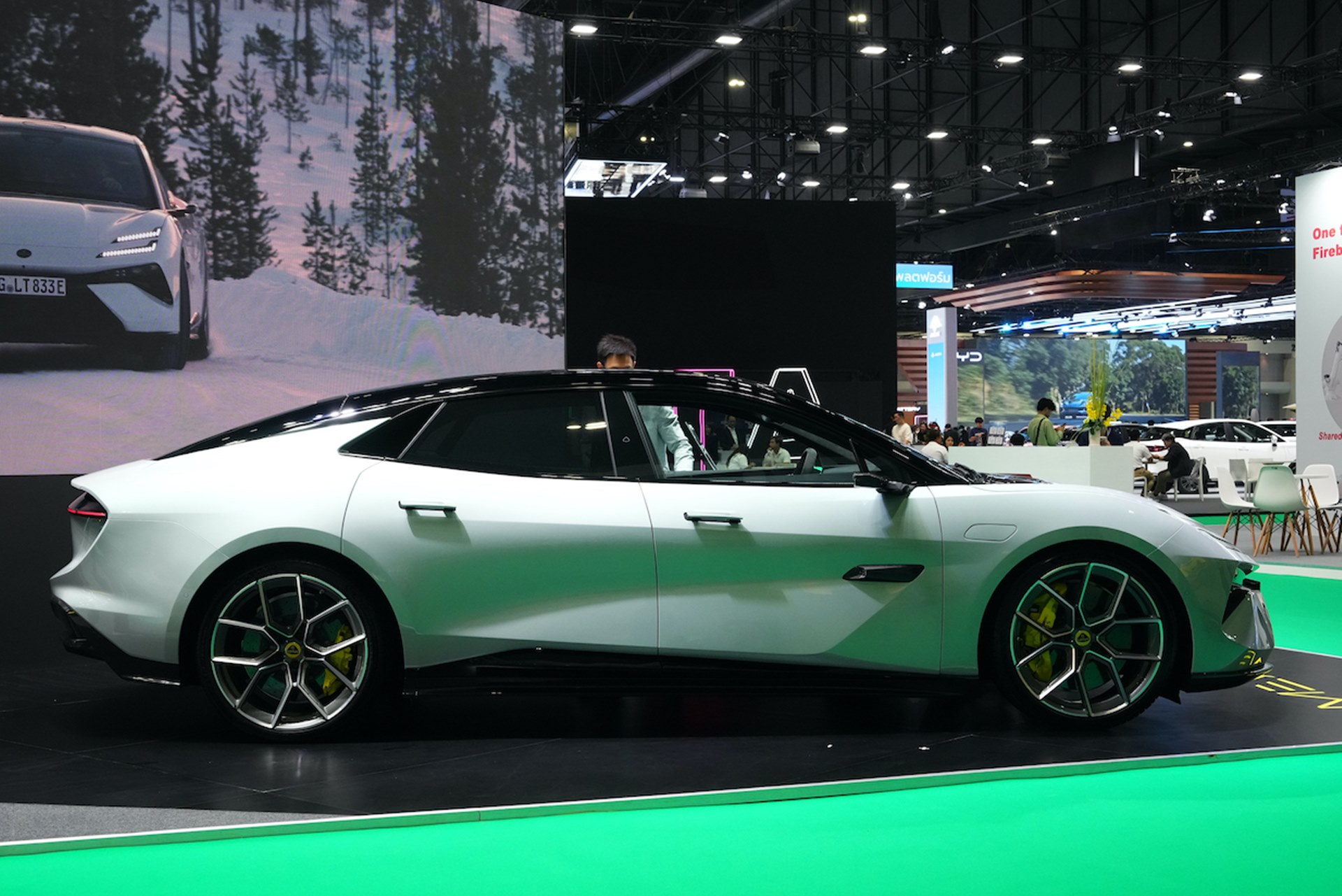 Lotus Emeya 900 SPORT โลตัส ปี 2026 : ภาพที่ 2