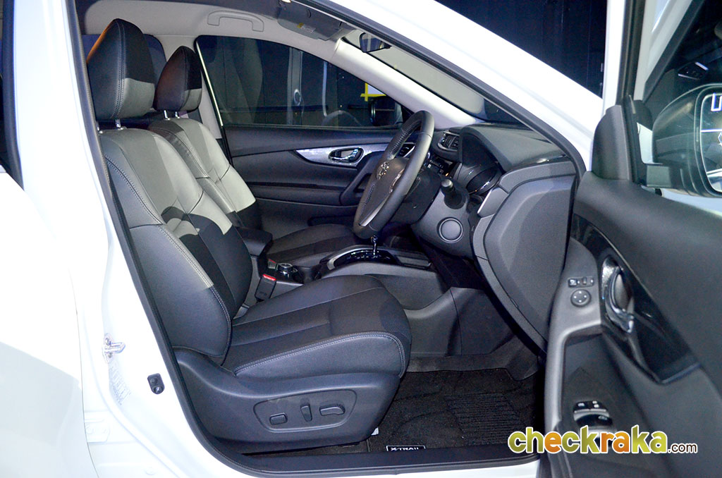Nissan X-Trail 2.0 V 4WD นิสสัน เอ็กซ์-เทรล ปี 2014 : ภาพที่ 12