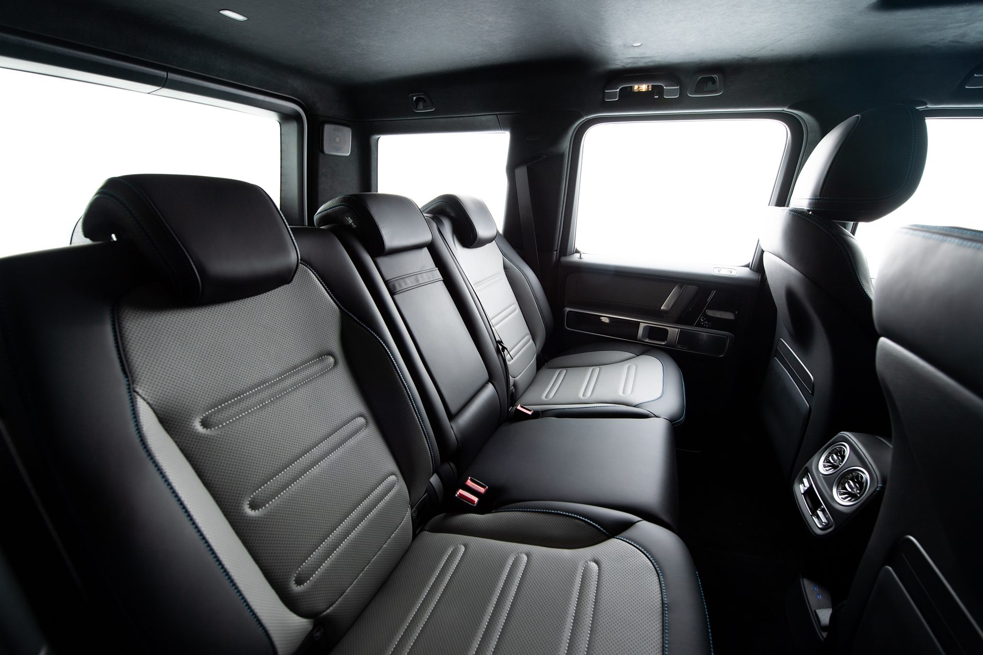 Mercedes-benz EQ G 580 with EQ Technology Standard เมอร์เซเดส-เบนซ์ ปี 2024 : ภาพที่ 17