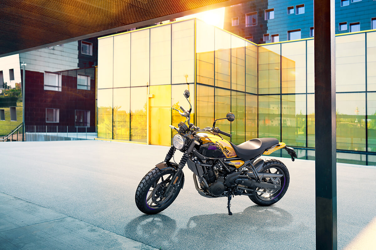 Royal Enfield Guerrilla 450 Flash โรยัล เอ็นฟีลด์ ปี 2024 : ภาพที่ 8