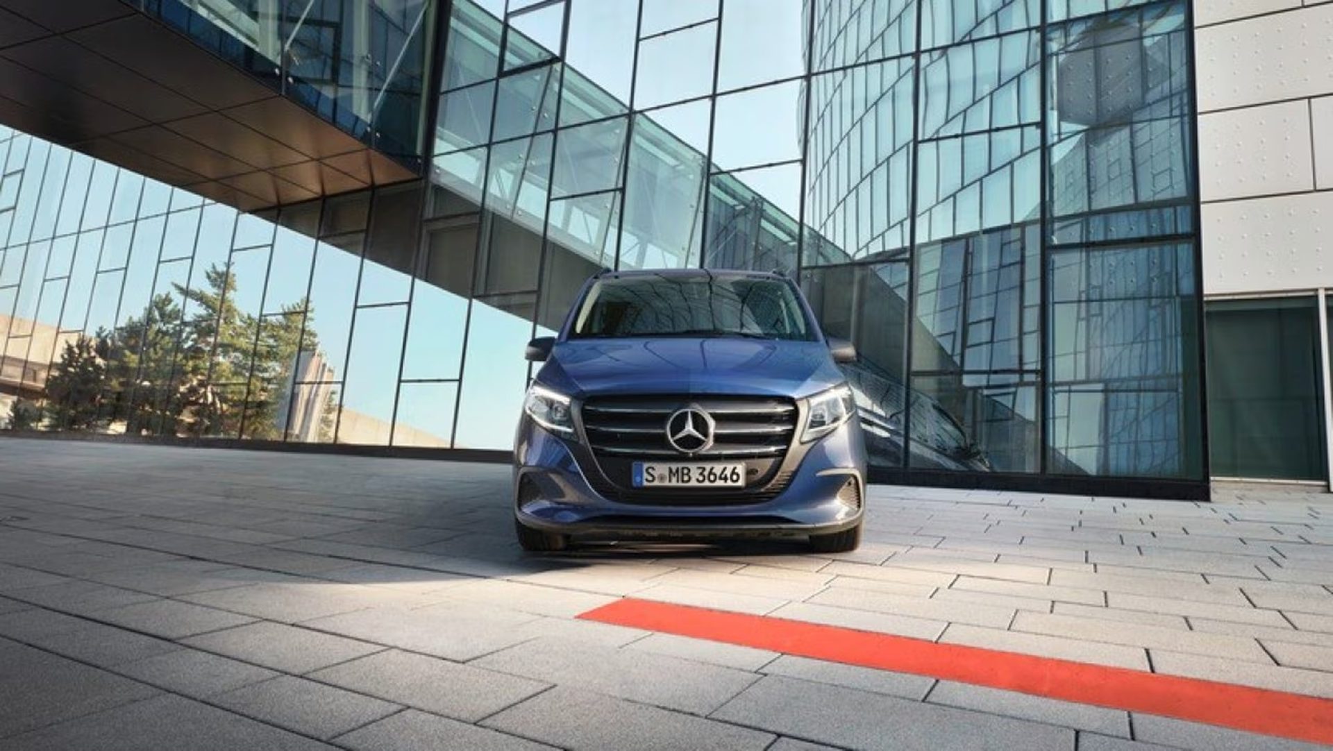 Mercedes-benz Vito 119 CDI Tourer Pro เมอร์เซเดส-เบนซ์ วีโต้ ปี 2024 : ภาพที่ 2