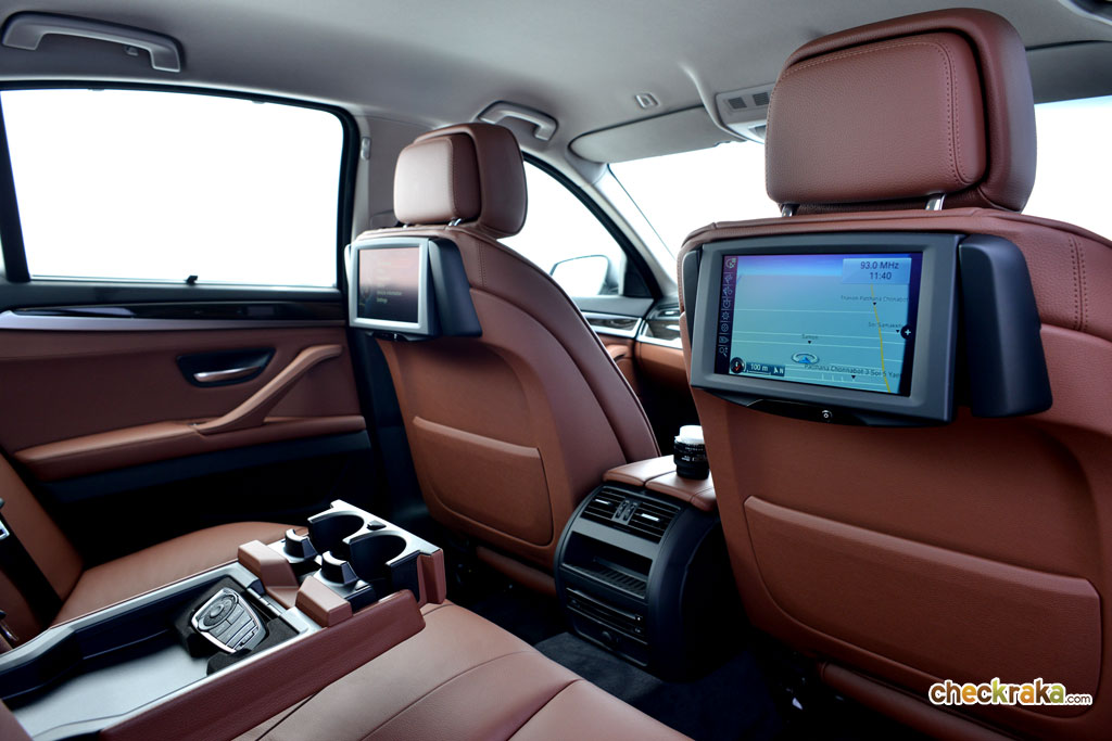 BMW Series 5 523i บีเอ็มดับเบิลยู ซีรีส์5 ปี 2010 : ภาพที่ 18