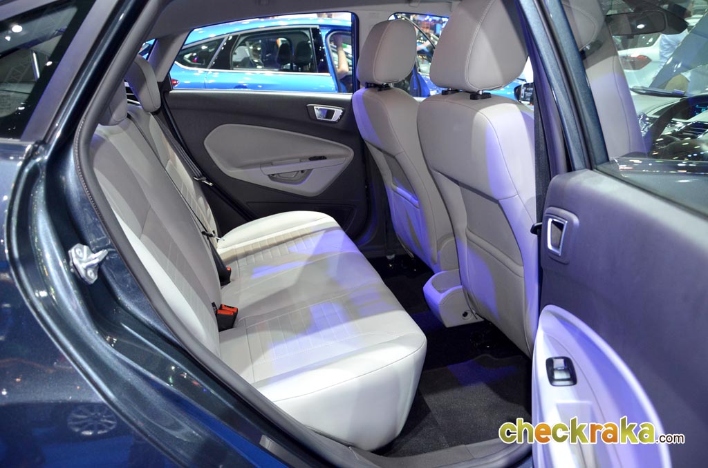 Ford Fiesta 4Dr 1.0 Titanium EcoBoost ฟอร์ด เฟียสต้า ปี 2013 : ภาพที่ 11