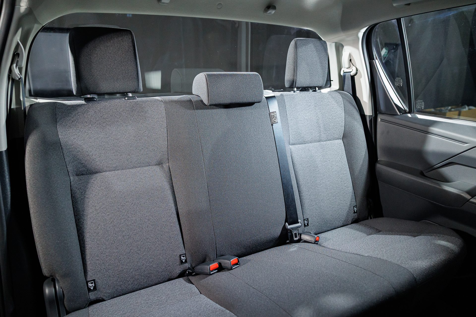 Toyota Hilux Travo Double Cab Prerunner 2.8 Premium AT โตโยต้า ไฮลักซ์ ทราโว ปี 2025 : ภาพที่ 10