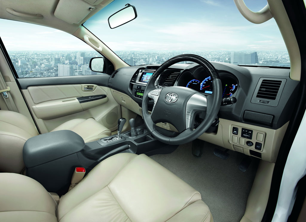 Toyota Fortuner 2.5 G A/T โตโยต้า ฟอร์จูนเนอร์ ปี 2012 : ภาพที่ 15