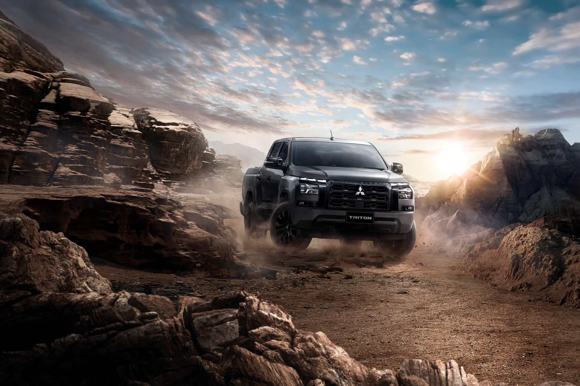 Mitsubishi Triton Double Cab Plus 2.4 Ultra AT มิตซูบิชิ ไทรทัน ปี 2025 : ภาพที่ 1