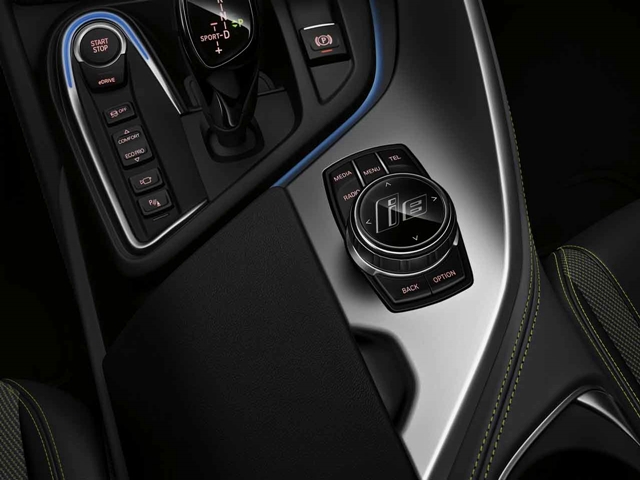 BMW i8 Protonic Frozen Black Edition บีเอ็มดับเบิลยู ไอแปด ปี 2017 : ภาพที่ 3