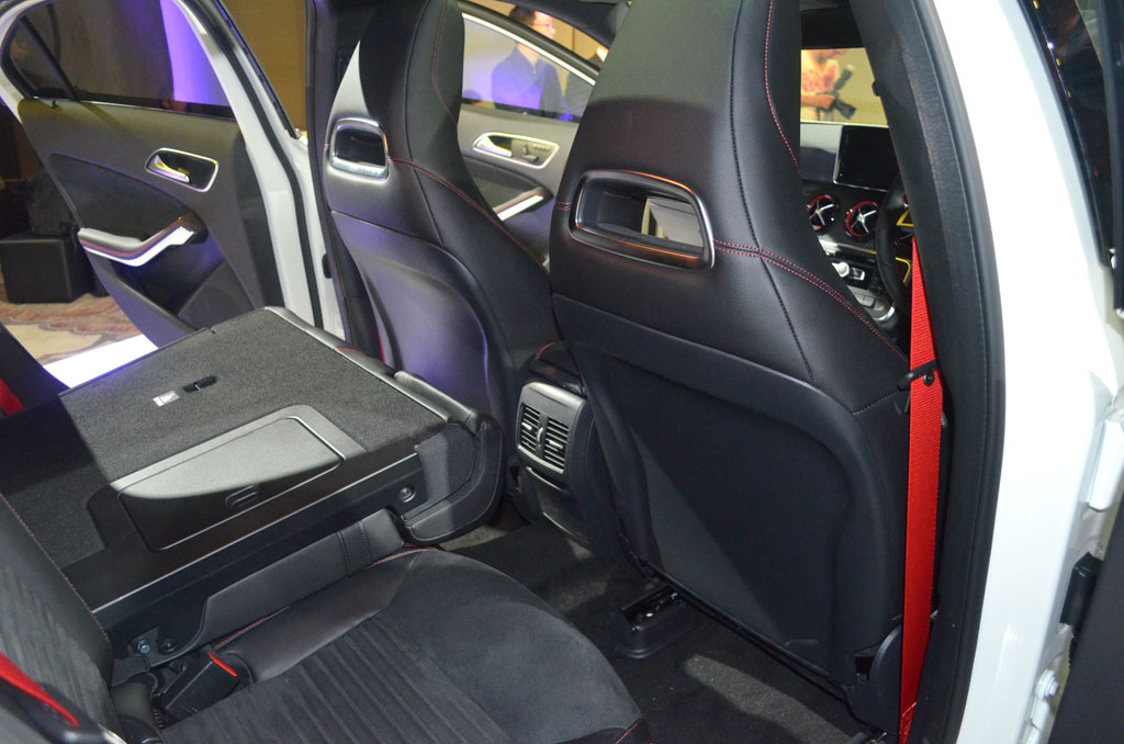 Mercedes-benz A-Class A 250 AMG Sport เมอร์เซเดส-เบนซ์ เอ-คลาส ปี 2012 : ภาพที่ 14