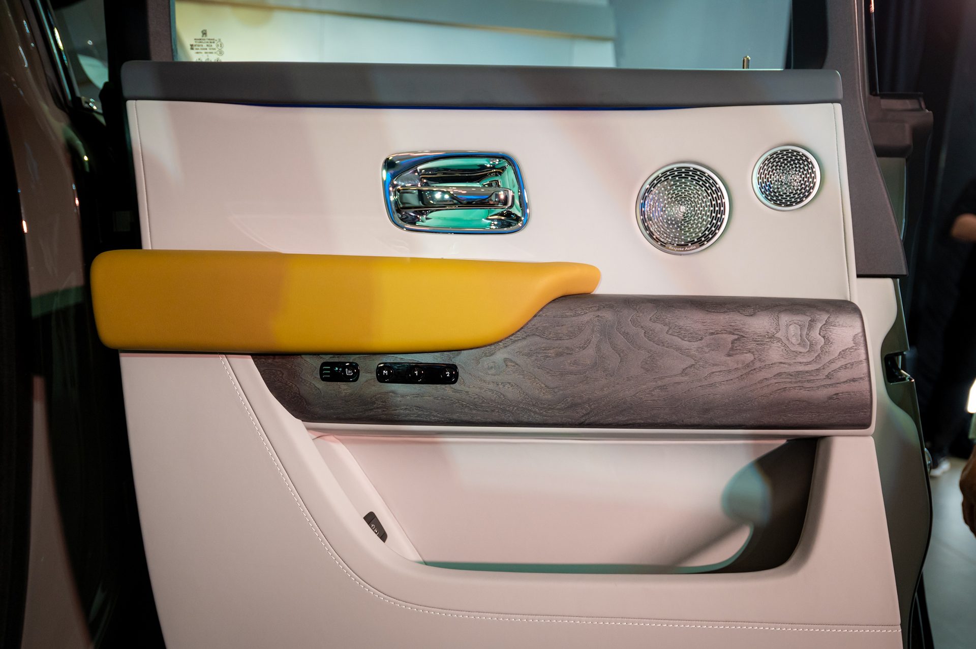 Rolls-Royce Cullinan Series II โรลส์-รอยซ์ ปี 2024 : ภาพที่ 10