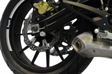 Benelli TNT 300 เบเนลลี ทีเอ็นที ปี 2013 : ภาพที่ 6